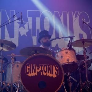 Cenas del viernes con música en vivo