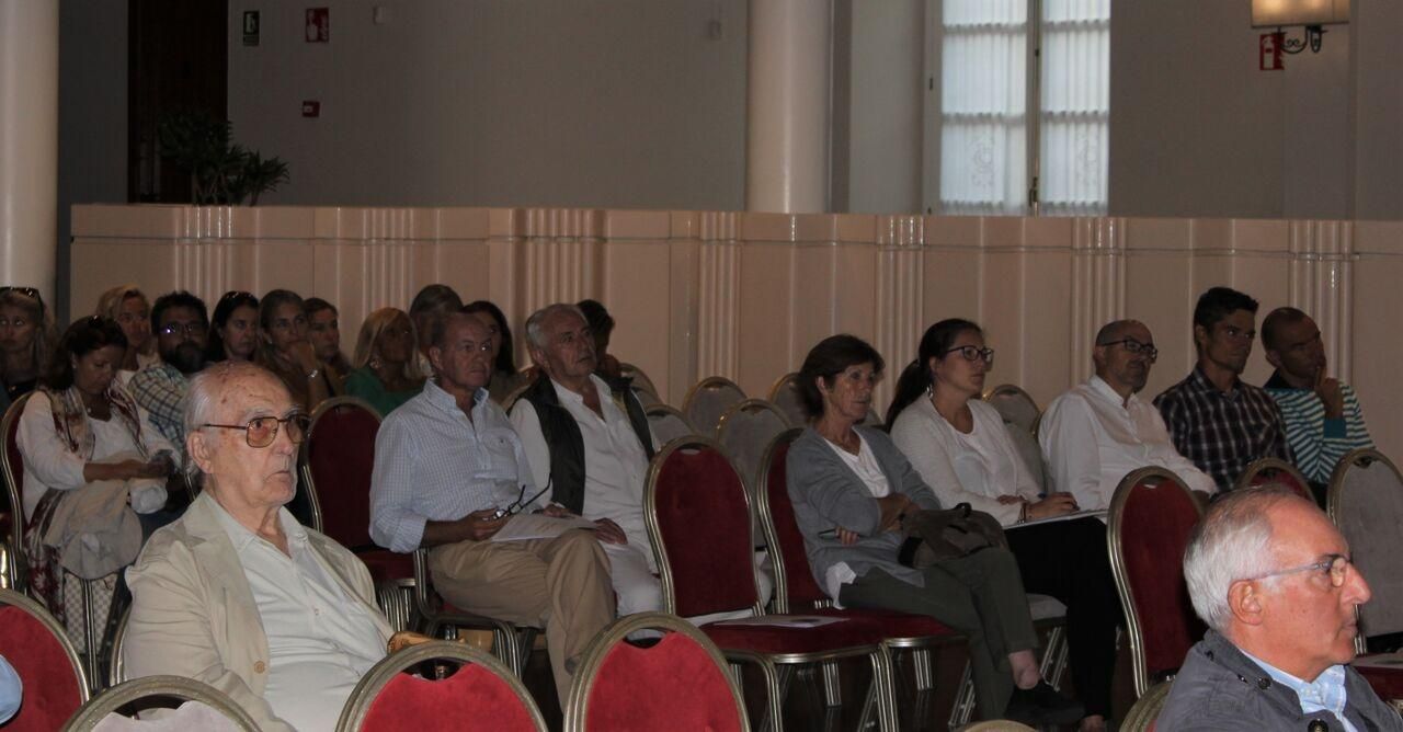 Junta General Ordinaria: público