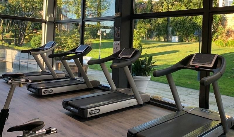 ENTRENA SEGURO EN LA RENOVADA SALA DE MUSCULACIÓN